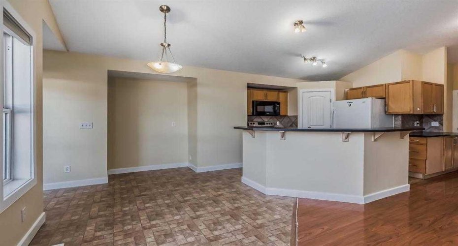 211 Saddlebrook Way, Calgary, Alberta T3J0B5, 5 Bedroom Bedrooms, 0 ,3 BathroomBathrooms,Residential,For Sale,Saddlebrook,0,A2290591