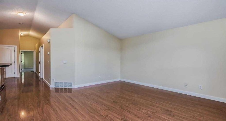 211 Saddlebrook Way, Calgary, Alberta T3J0B5, 5 Bedroom Bedrooms, 0 ,3 BathroomBathrooms,Residential,For Sale,Saddlebrook,0,A2290591