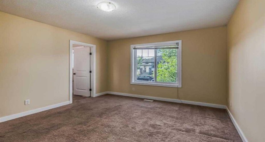 211 Saddlebrook Way, Calgary, Alberta T3J0B5, 5 Bedroom Bedrooms, 0 ,3 BathroomBathrooms,Residential,For Sale,Saddlebrook,0,A2290591