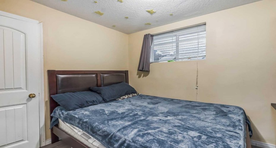 211 Saddlebrook Way, Calgary, Alberta T3J0B5, 5 Bedroom Bedrooms, 0 ,3 BathroomBathrooms,Residential,For Sale,Saddlebrook,0,A2290591