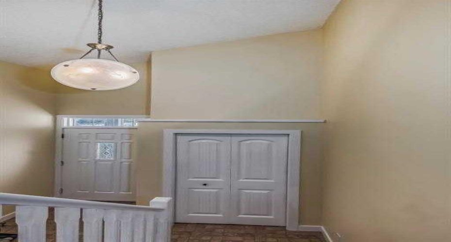211 Saddlebrook Way, Calgary, Alberta T3J0B5, 5 Bedroom Bedrooms, 0 ,3 BathroomBathrooms,Residential,For Sale,Saddlebrook,0,A2290591