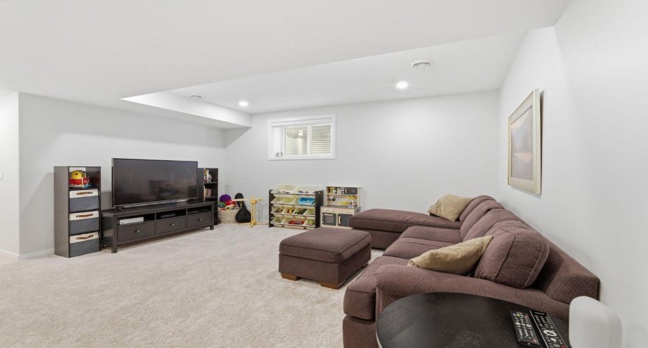 359 Fireside Way, Cochrane, Alberta T4C 3A9, 4 Bedrooms Bedrooms, ,4 BathroomsBathrooms,Residential,For Sale,Fireside,A2292553