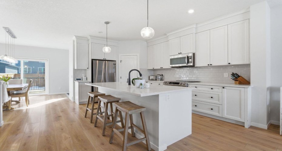 359 Fireside Way, Cochrane, Alberta T4C 3A9, 4 Bedrooms Bedrooms, ,4 BathroomsBathrooms,Residential,For Sale,Fireside,A2292553