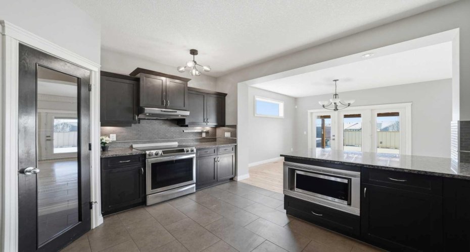 110 Heritage Place, Cochrane, Alberta T4C 0E2, 3 Bedrooms Bedrooms, ,3 BathroomsBathrooms,Residential,For Sale,Heritage,A2294654