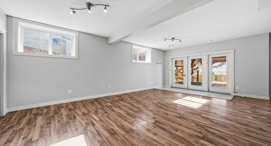 110 Heritage Place, Cochrane, Alberta T4C 0E2, 3 Bedrooms Bedrooms, ,3 BathroomsBathrooms,Residential,For Sale,Heritage,A2294654