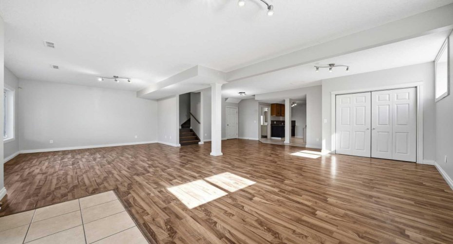 110 Heritage Place, Cochrane, Alberta T4C 0E2, 3 Bedrooms Bedrooms, ,3 BathroomsBathrooms,Residential,For Sale,Heritage,A2294654