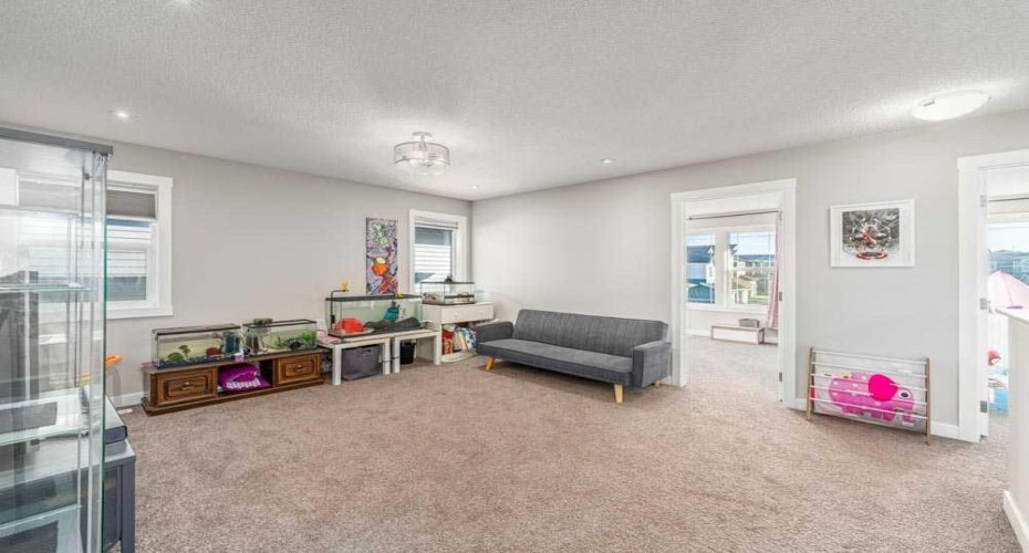 125 Sage Bluff Close, Calgary, Alberta T3R 1J1, 3 Bedrooms Bedrooms, ,3 BathroomsBathrooms,Residential,For Sale,Sage Bluff,A2294666