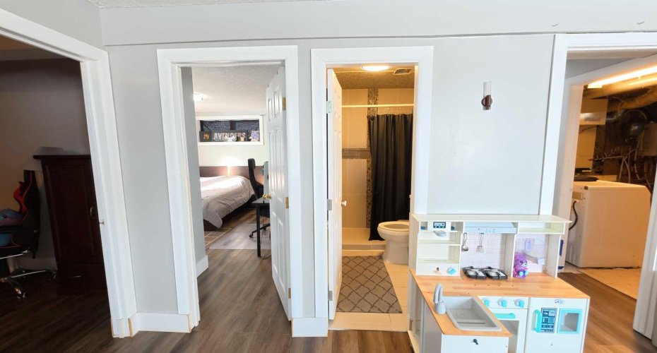 264049 RANGE RD 41 Range, Cochrane, Alberta T4C2X5, 4 Bedrooms Bedrooms, ,3 BathroomsBathrooms,Residential,For Sale,RANGE RD 41,A2293964