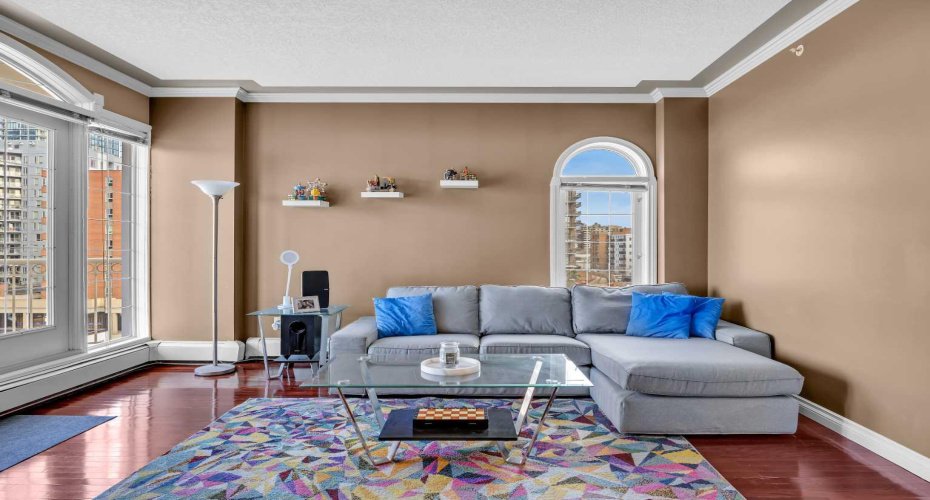 1315 12 Avenue, Calgary, Alberta T3C 0P6, 2 Bedrooms Bedrooms, ,2 BathroomsBathrooms,Residential,For Sale,12,A2294100