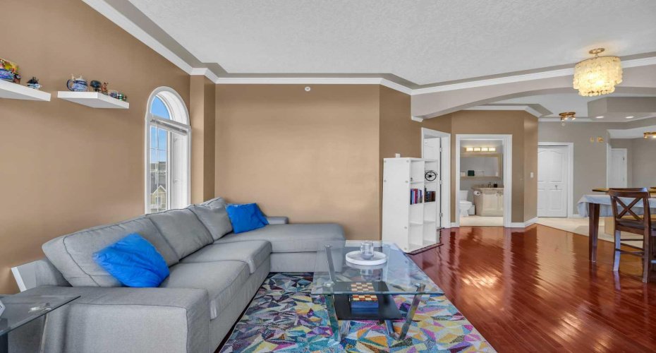 1315 12 Avenue, Calgary, Alberta T3C 0P6, 2 Bedrooms Bedrooms, ,2 BathroomsBathrooms,Residential,For Sale,12,A2294100