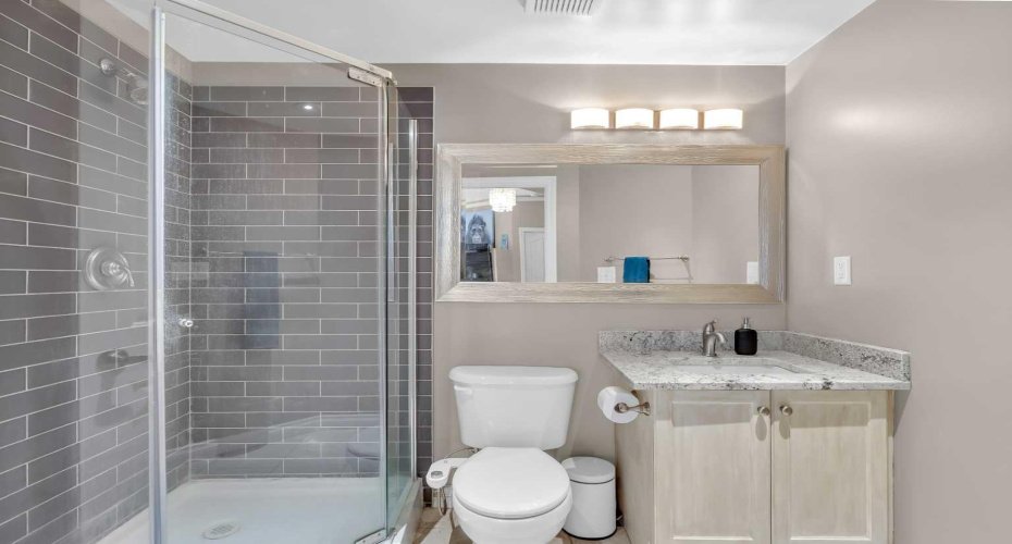 1315 12 Avenue, Calgary, Alberta T3C 0P6, 2 Bedrooms Bedrooms, ,2 BathroomsBathrooms,Residential,For Sale,12,A2294100