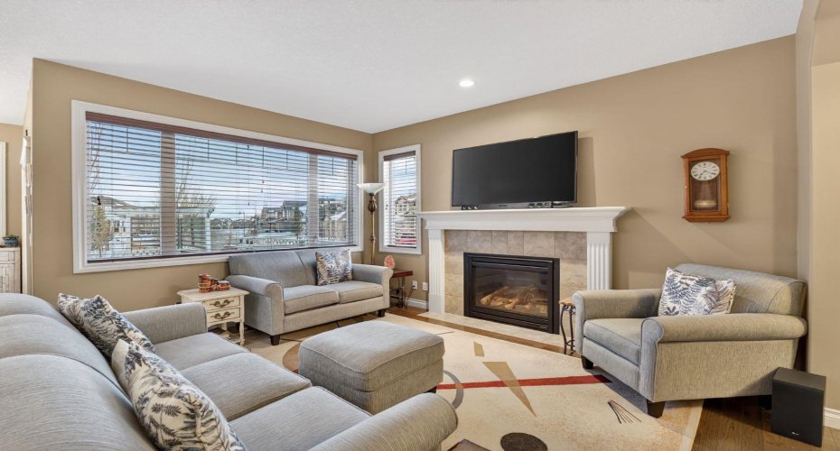 2 Ranchers Green, Okotoks, Alberta T1S 0G6, 4 Bedrooms Bedrooms, ,4 BathroomsBathrooms,Residential,For Sale,Ranchers,A2294332