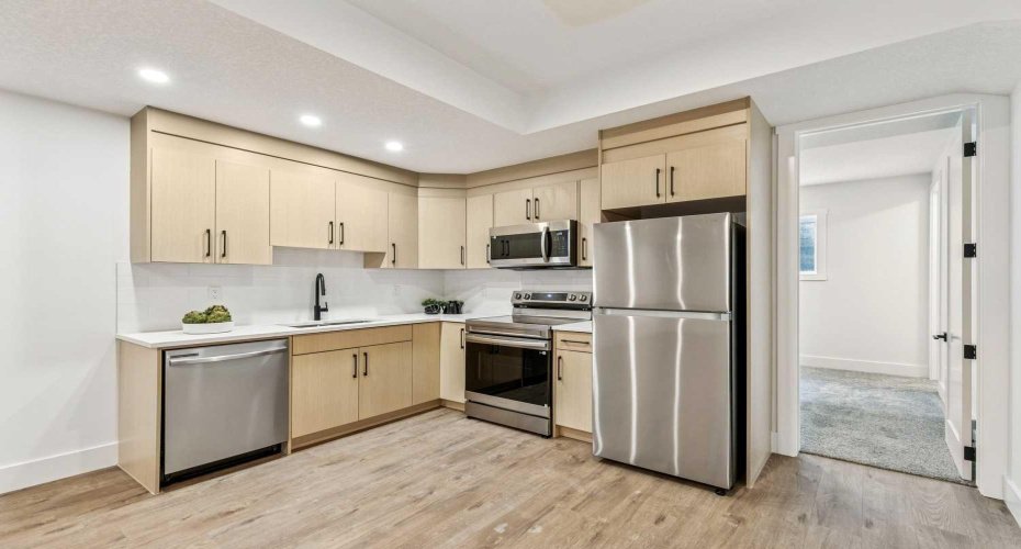 1529 29 Avenue, Calgary, Alberta T2T 1M4, 6 Bedrooms Bedrooms, ,5 BathroomsBathrooms,Residential,For Sale,29,A2294339