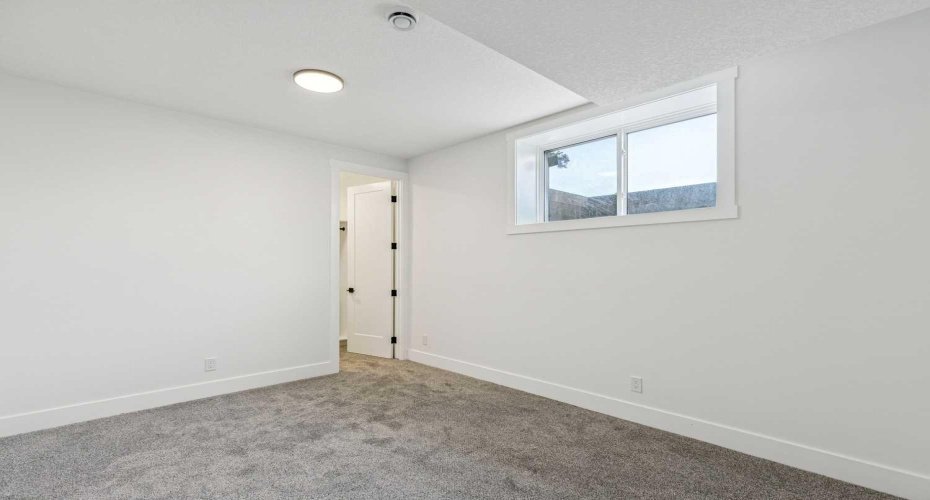 1529 29 Avenue, Calgary, Alberta T2T 1M4, 6 Bedrooms Bedrooms, ,5 BathroomsBathrooms,Residential,For Sale,29,A2294339