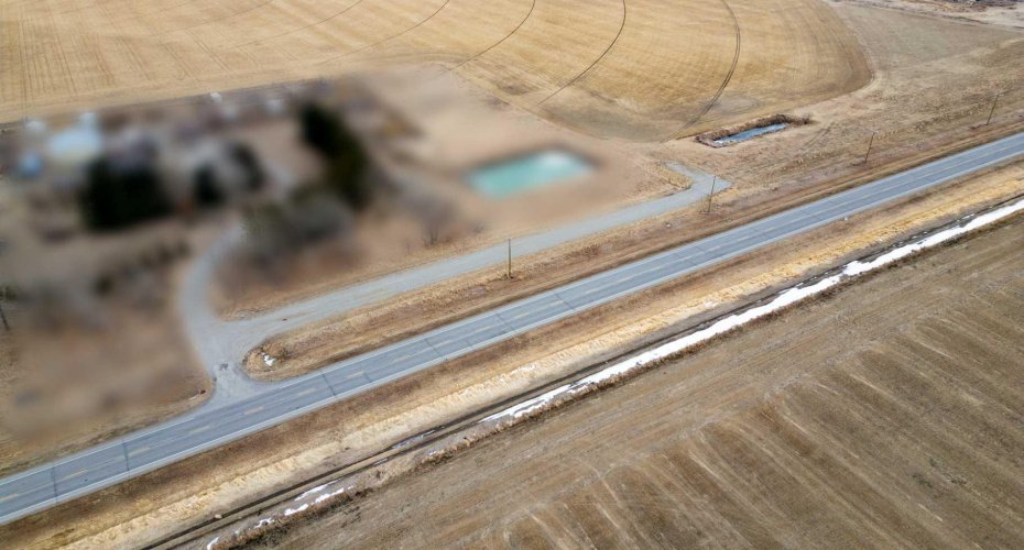 4;22;9;14; SW, SE, Rural Lethbridge County, Alberta T0L 0V0, ,Agri-business,For Sale,SW,SE,A2294499