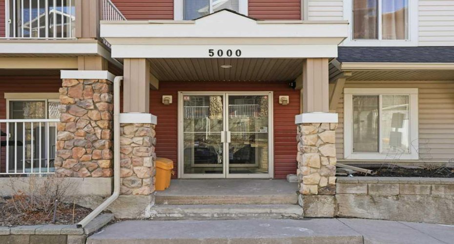 70 Panamount Drive, Calgary, Alberta T3K5Z1, 2 Bedrooms Bedrooms, ,2 BathroomsBathrooms,Residential,For Sale,Panamount,A2294584