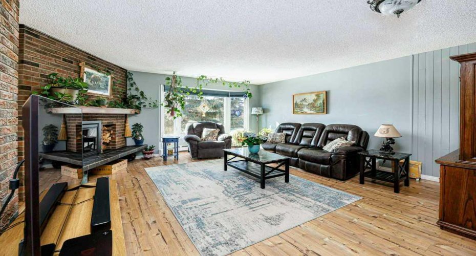 5020 61 Avenue Close, Ponoka, Alberta T4J1E7, 4 Bedrooms Bedrooms, ,3 BathroomsBathrooms,Residential,For Sale,61,A2288447