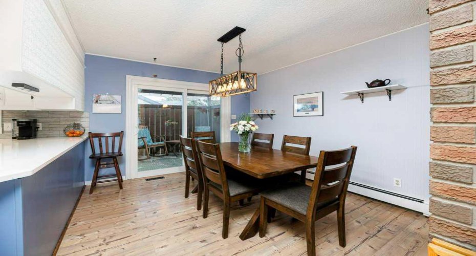 5020 61 Avenue Close, Ponoka, Alberta T4J1E7, 4 Bedrooms Bedrooms, ,3 BathroomsBathrooms,Residential,For Sale,61,A2288447