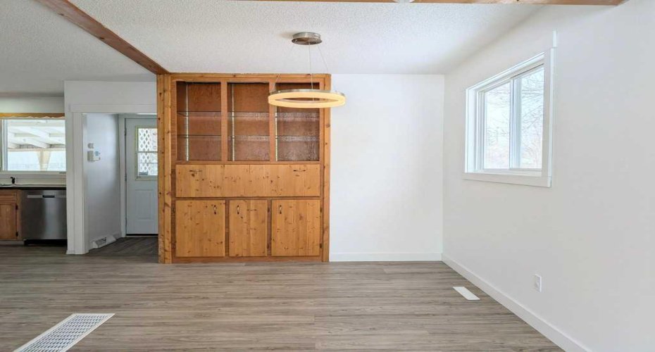 400 4 Street, Slave Lake, Alberta T0G 2A2, 5 Bedrooms Bedrooms, ,3 BathroomsBathrooms,Residential,For Sale,4,A2294660