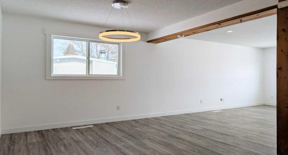 400 4 Street, Slave Lake, Alberta T0G 2A2, 5 Bedrooms Bedrooms, ,3 BathroomsBathrooms,Residential,For Sale,4,A2294660