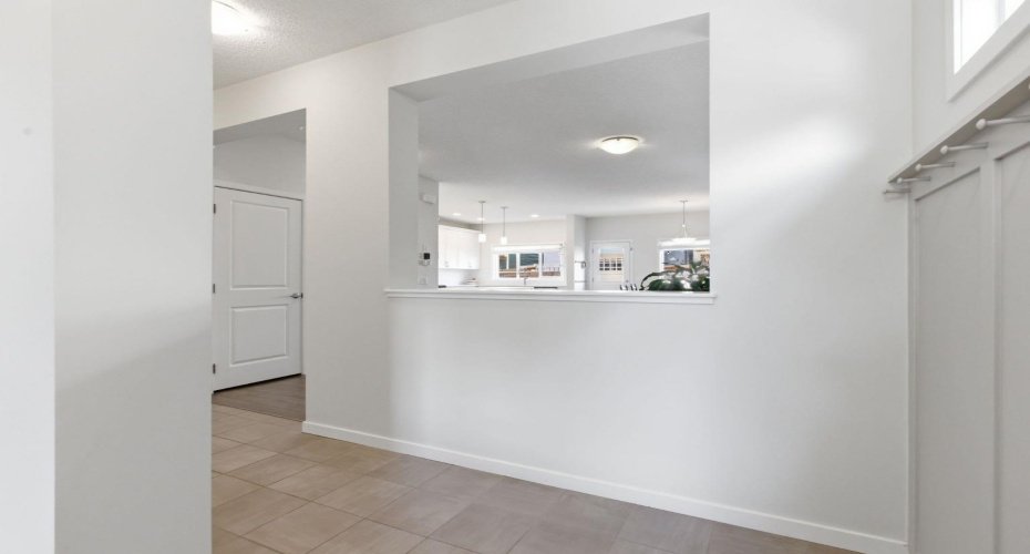 316 Sundown View, Cochrane, Alberta T4C 2R2, 4 Bedrooms Bedrooms, ,4 BathroomsBathrooms,Residential,For Sale,Sundown,A2294661