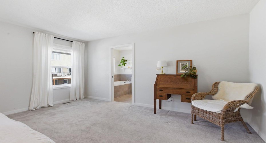 316 Sundown View, Cochrane, Alberta T4C 2R2, 4 Bedrooms Bedrooms, ,4 BathroomsBathrooms,Residential,For Sale,Sundown,A2294661