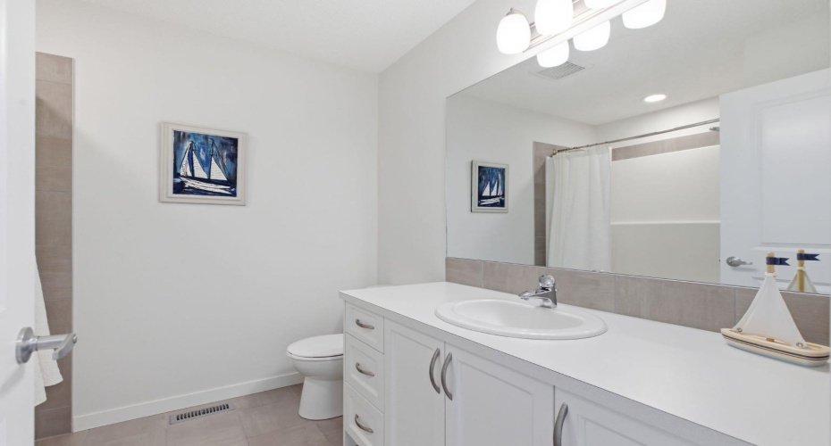 316 Sundown View, Cochrane, Alberta T4C 2R2, 4 Bedrooms Bedrooms, ,4 BathroomsBathrooms,Residential,For Sale,Sundown,A2294661