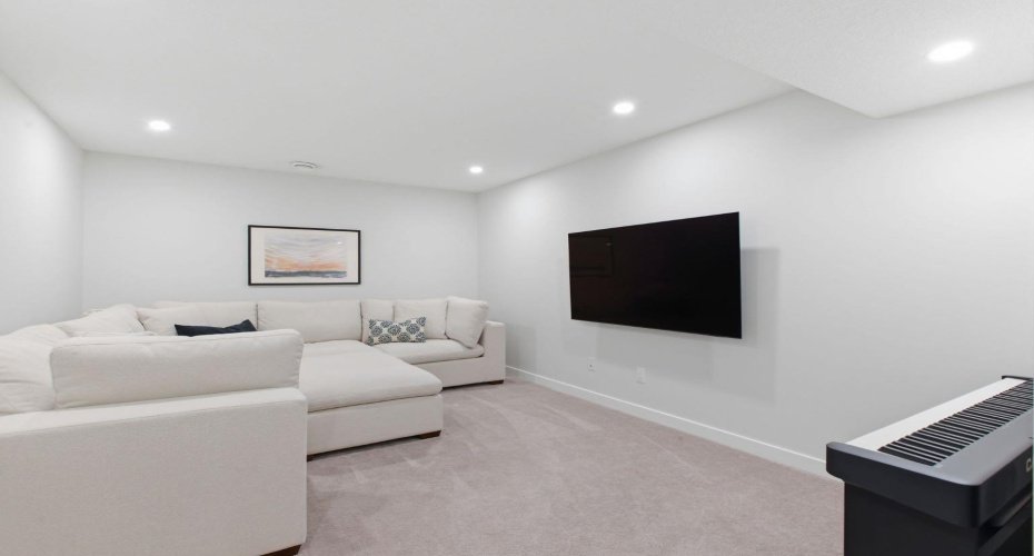 316 Sundown View, Cochrane, Alberta T4C 2R2, 4 Bedrooms Bedrooms, ,4 BathroomsBathrooms,Residential,For Sale,Sundown,A2294661