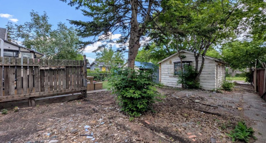 2916 17 Street, Calgary, Alberta T2G 3W3, 1 Bedroom Bedrooms, ,1 BathroomBathrooms,Residential,For Sale,17,A2290249
