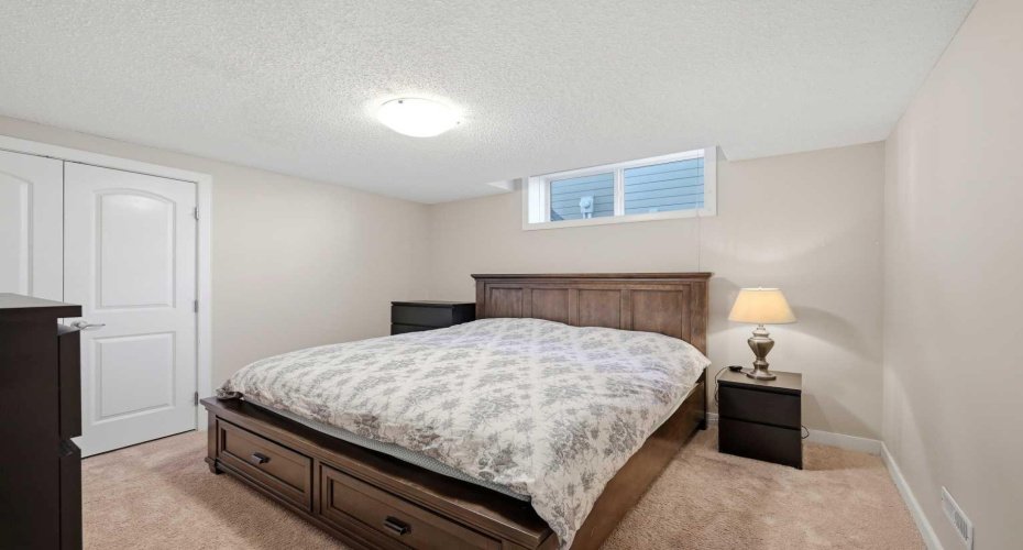 212 Springmere Road, Chestermere, Alberta T1X 1R3, 4 Bedrooms Bedrooms, ,4 BathroomsBathrooms,Residential,For Sale,Springmere,A2291582
