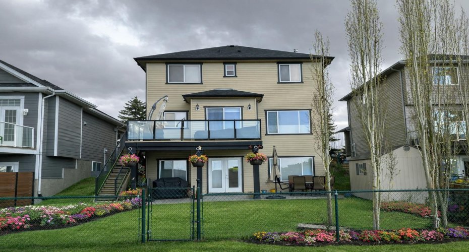 212 Springmere Road, Chestermere, Alberta T1X 1R3, 4 Bedrooms Bedrooms, ,4 BathroomsBathrooms,Residential,For Sale,Springmere,A2291582