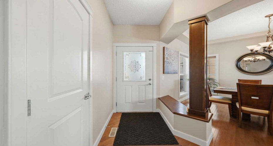 212 Springmere Road, Chestermere, Alberta T1X 1R3, 4 Bedrooms Bedrooms, ,4 BathroomsBathrooms,Residential,For Sale,Springmere,A2291582