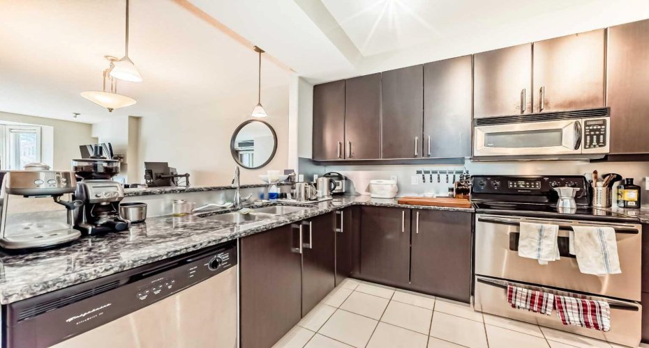 830 Centre Avenue, Calgary, Alberta T2E 9C3, 2 Bedrooms Bedrooms, ,1 BathroomBathrooms,Residential,For Sale,Centre,A2291606