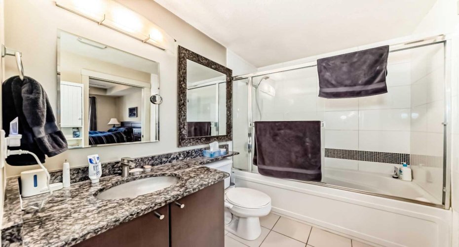 830 Centre Avenue, Calgary, Alberta T2E 9C3, 2 Bedrooms Bedrooms, ,1 BathroomBathrooms,Residential,For Sale,Centre,A2291606