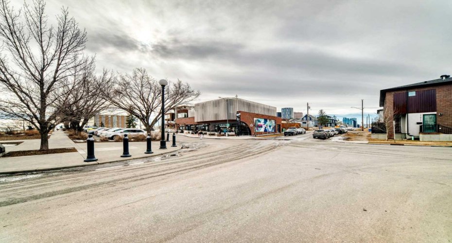 830 Centre Avenue, Calgary, Alberta T2E 9C3, 2 Bedrooms Bedrooms, ,1 BathroomBathrooms,Residential,For Sale,Centre,A2291606