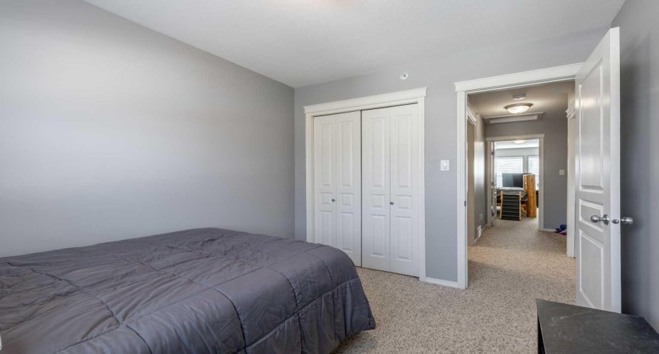 635 6 Street, Lethbridge, Alberta T1J 2E4, 3 Bedrooms Bedrooms, ,3 BathroomsBathrooms,Residential,For Sale,6,A2292215