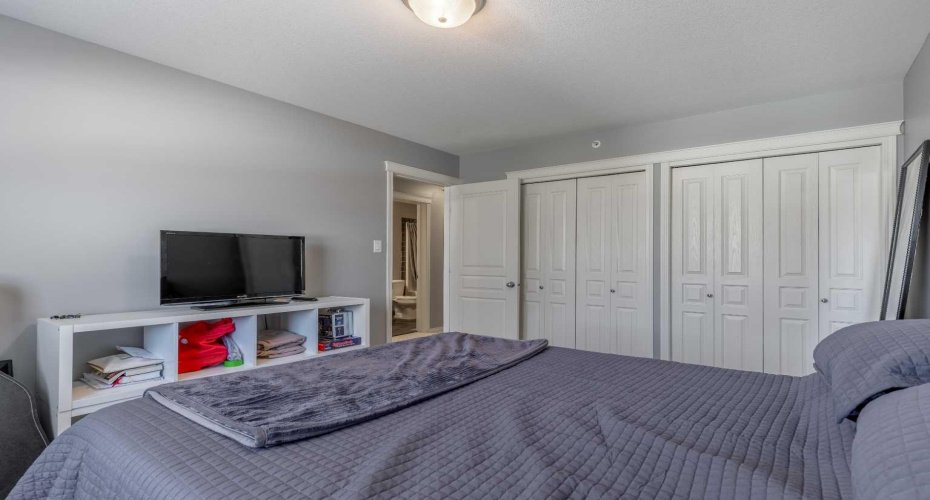 635 6 Street, Lethbridge, Alberta T1J 2E4, 3 Bedrooms Bedrooms, ,3 BathroomsBathrooms,Residential,For Sale,6,A2292215