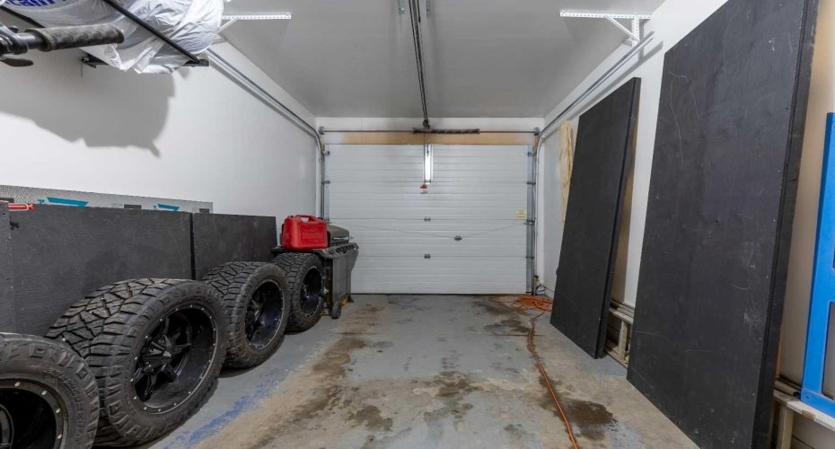 635 6 Street, Lethbridge, Alberta T1J 2E4, 3 Bedrooms Bedrooms, ,3 BathroomsBathrooms,Residential,For Sale,6,A2292215