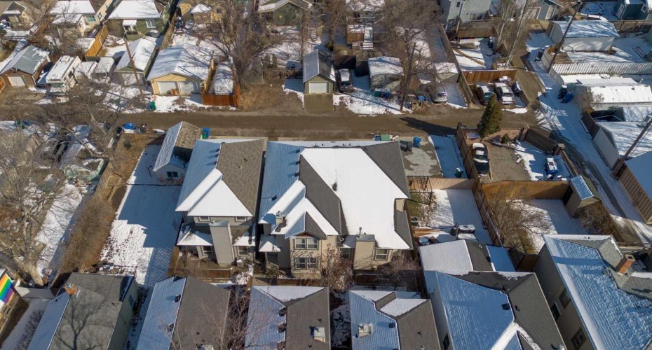 635 6 Street, Lethbridge, Alberta T1J 2E4, 3 Bedrooms Bedrooms, ,3 BathroomsBathrooms,Residential,For Sale,6,A2292215