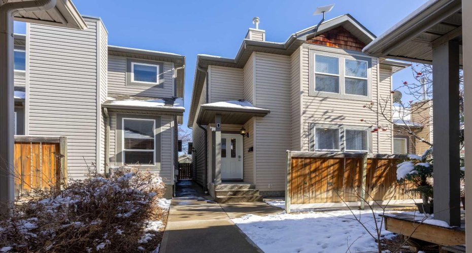 635 6 Street, Lethbridge, Alberta T1J 2E4, 3 Bedrooms Bedrooms, ,3 BathroomsBathrooms,Residential,For Sale,6,A2292215