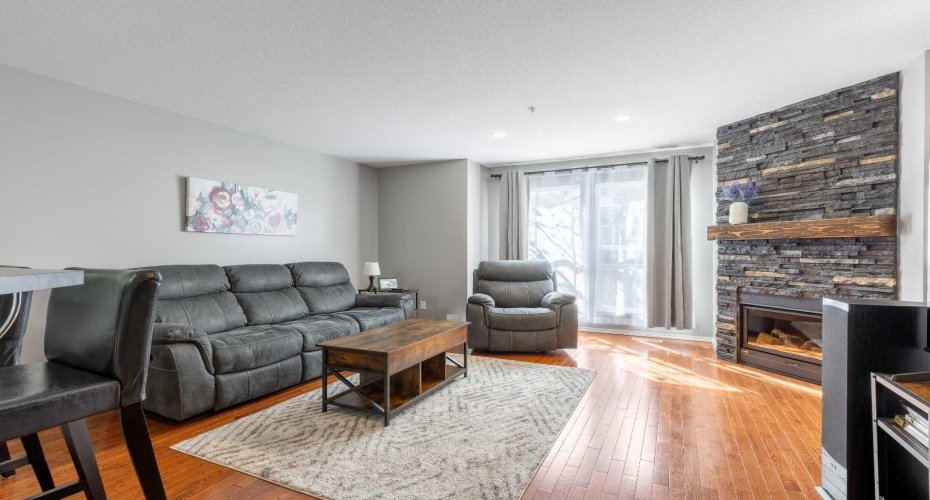 635 6 Street, Lethbridge, Alberta T1J 2E4, 3 Bedrooms Bedrooms, ,3 BathroomsBathrooms,Residential,For Sale,6,A2292215