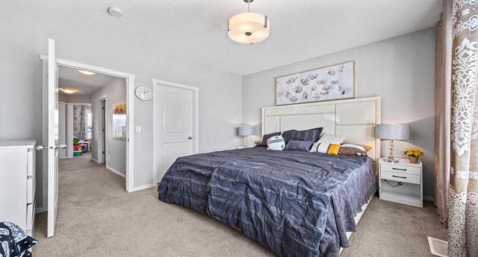 9121 52 Street, Calgary, Alberta T3J 0V5, 4 Bedrooms Bedrooms, ,4 BathroomsBathrooms,Residential,For Sale,52,A2294800