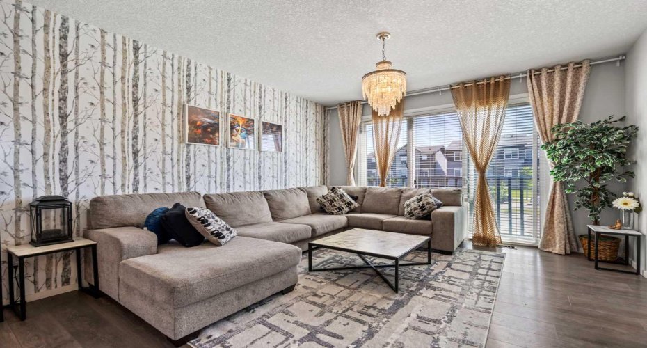 9121 52 Street, Calgary, Alberta T3J 0V5, 4 Bedrooms Bedrooms, ,4 BathroomsBathrooms,Residential,For Sale,52,A2294800