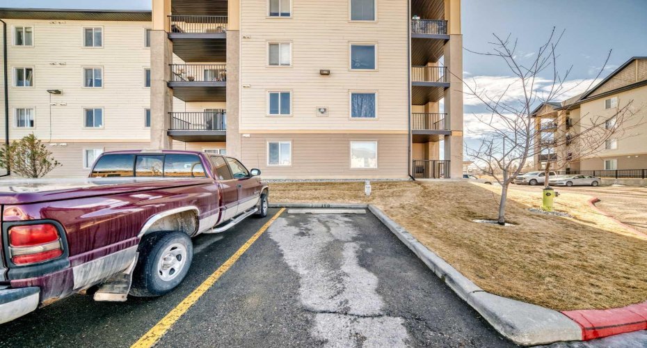304 Mackenzie Way, Airdrie, Alberta T4B 3H6, 2 Bedrooms Bedrooms, ,2 BathroomsBathrooms,Residential,For Sale,Mackenzie,A2294862