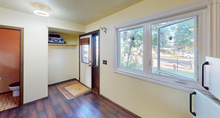 307 8 Avenue, Bassano, Alberta T0J0B0, 2 Bedrooms Bedrooms, ,2 BathroomsBathrooms,Residential,For Sale,8,A2294886