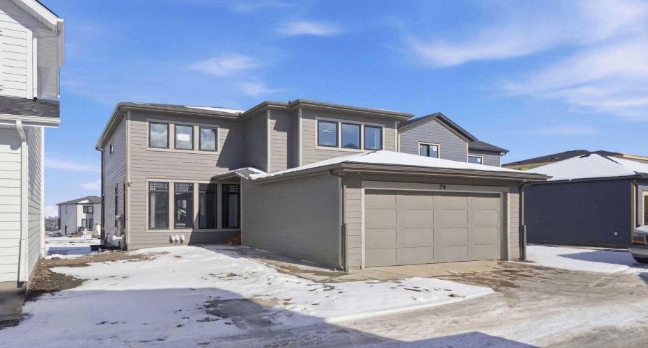 74 Alpine Gardens, Calgary, Alberta T2Y 0W3, 5 Bedrooms Bedrooms, ,4 BathroomsBathrooms,Residential,For Sale,Alpine,A2293506