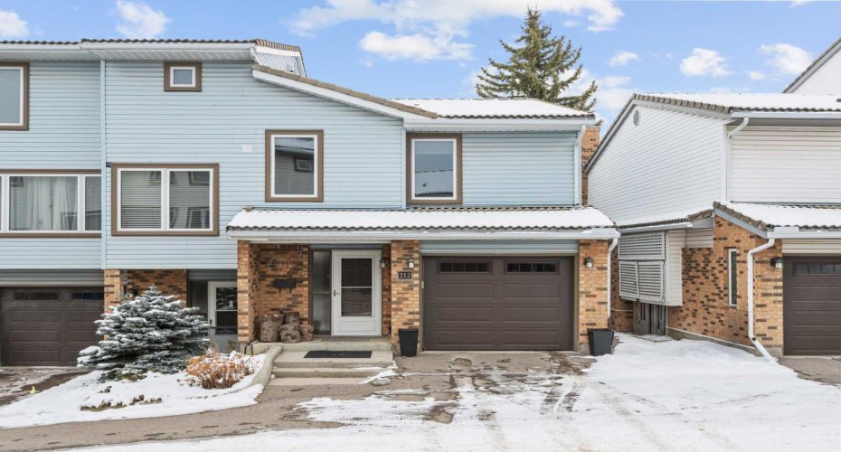 212 Coachway Lane, Calgary, Alberta T3H 2V9, 3 Bedrooms Bedrooms, ,3 BathroomsBathrooms,Residential,For Sale,Coachway,A2293656