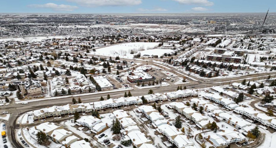 212 Coachway Lane, Calgary, Alberta T3H 2V9, 3 Bedrooms Bedrooms, ,3 BathroomsBathrooms,Residential,For Sale,Coachway,A2293656