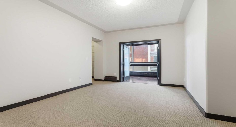 35 Inglewood Park, Calgary, Alberta T2G1B5, 2 Bedrooms Bedrooms, ,2 BathroomsBathrooms,Residential,For Sale,Inglewood,A2294940