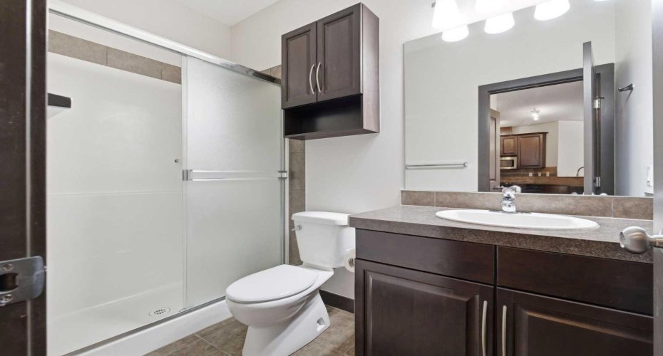 2nd Bathroom